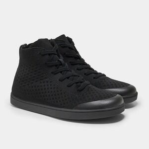 SUAVS The Legacy Jet Black Men's 9 New With Tags